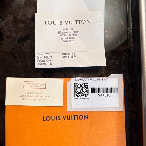 Authentic Louis Vuitton Soufflot MM. - Picture 5 of 9